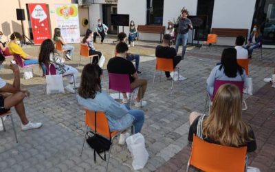 Jóvenes y adolescentes trasladan sus inquietudes al Gobierno municipal en el II Pleno Joven de Fuenlabrada