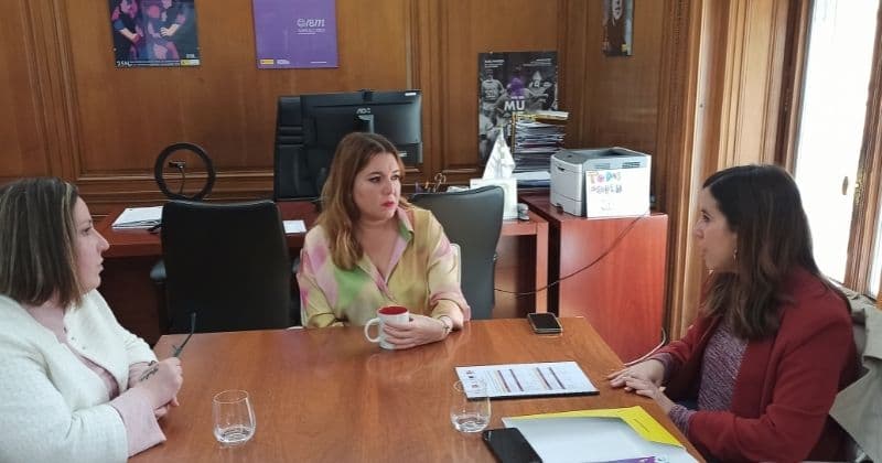 Leticia Sánchez se reúne con la Secretaria de Estado contra la Violencia de Genero