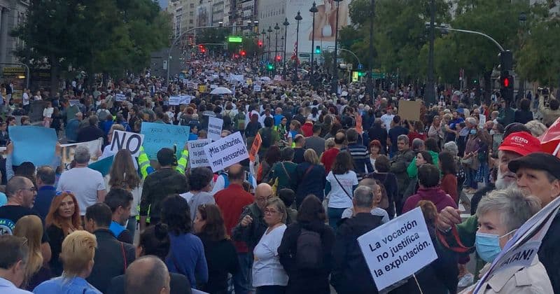 50.000 personas piden mas recursos para la sanidad madrileña