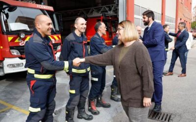 Móstoles reconoce a sus bomberos su labor al servicio de los mostoleños durante 48 años