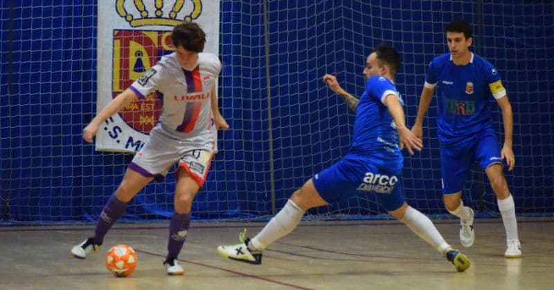 El FS Móstoles inicia el año con una cómoda victoria ante el Jerez Futsal